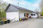 Außenansicht - 6 Zimmer Einfamilienhaus zum Kaufen in Siegen