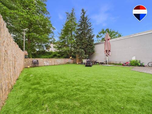 REMAX Immobilien Delux Mehrfamilienhaus Garten Roden Mark Borowicz - 