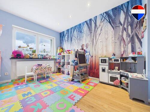 REMAX Immobilien Delux Mehrfamilienhaus Kinderzimmer Roden Mark Borowicz - Mehrfamilienhaus, Wohnhaus mit 270,00 m&sup2; in Saarlouis zum Kaufen