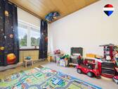 REMAX Immobilien Delux Mehrfamilienhaus Kinderzimmer Roden Mark Borowicz - 