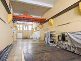 Weitere Halle - 