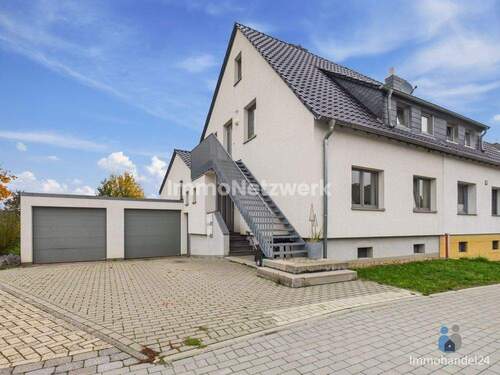Hausfront - Mehrfamilienhaus, Wohnhaus zum Kaufen in Kreuzau / Drove