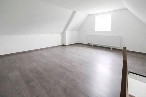 Schlafzimmer 5 ELW - 