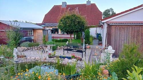 Bild 1 - Charmantes Einfamilienhaus mit großzügigem Grundstück - 20 Minuten zur Ostsee