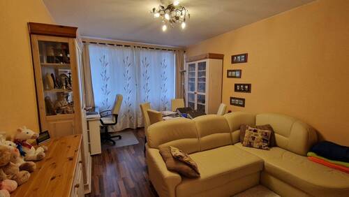  Wohnzimmer - 2 Zimmer Etagenwohnung zum Kaufen in Berlin