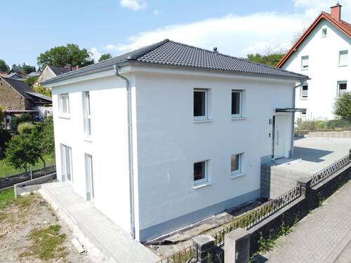 Bild 2 - 5 Zimmer Einfamilienhaus zum Kaufen in Kusel