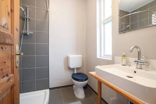 Bad2 - Mehrfamilienhaus, Wohnhaus mit 493,00 m² in Tarnow zum Kaufen