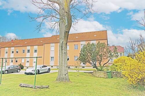 Hausansicht / Grundstücksseite - 