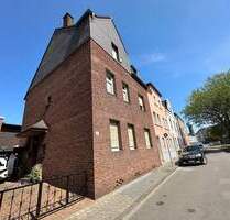 Modernisiertes Zweifamilienhaus mit großer Eigentümerwohnung in Alt-Hamborn! - Duisburg