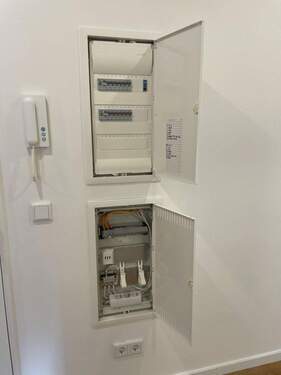 Elektroinstallation/Medien - 