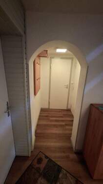 Flur Eingang zum Heizungsraum - 