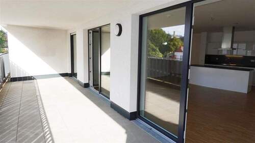 Panoramafenster - 4 Zimmer Etagenwohnung in Mönchengladbach