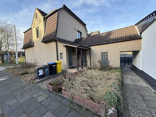 Außenansicht - 5 Zimmer Mehrfamilienhaus, Wohnhaus zum Kaufen in Castrop Rauxel