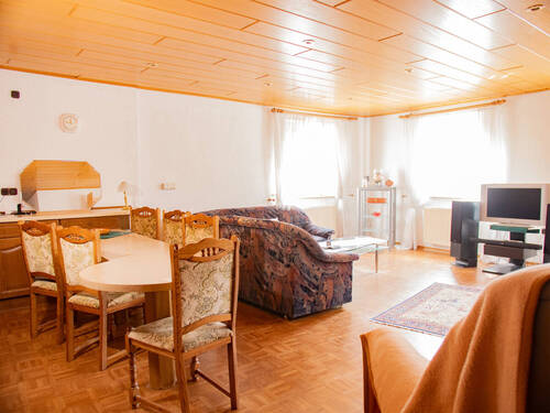 Wohnzimmer Einheit 2 - 