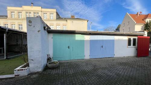 Garage und Doppelgarage - 