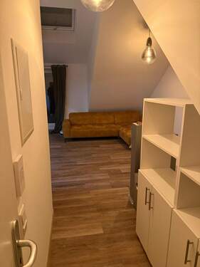 Eingang-Diele .jpg - 1 Zimmer Etagenwohnung zur Miete in Heuchelheim