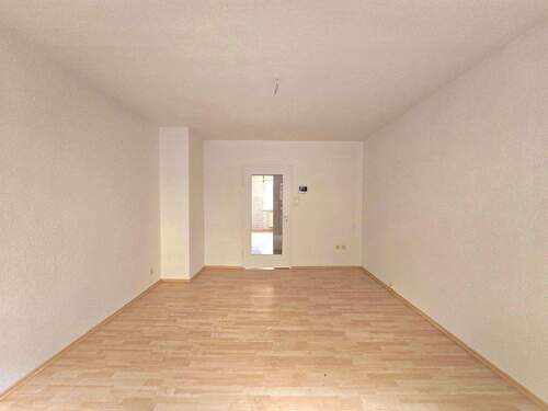 Wohnzimmer - 2 Zimmer Etagenwohnung zur Miete in Nürnberg