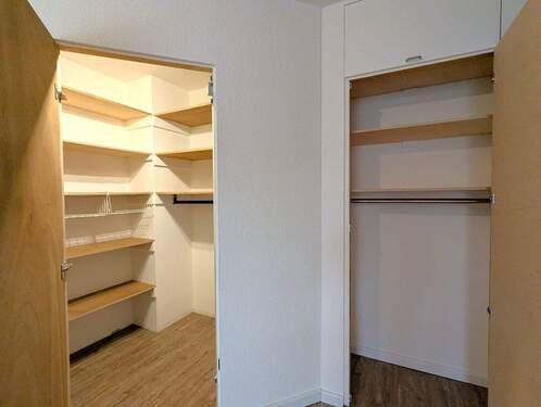 ...begehbarem Kleiderschrank - 