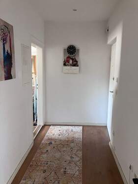 Flur/Eingangsbereich - 2er WG geeignet - Zentrumsnahe 2-Zimmer-Dachgeschosswohnung in 90443 Nürnberg