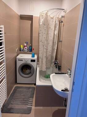 Bad - Etagenwohnung mit 54,00 m&sup2; in Nürnberg zur Miete