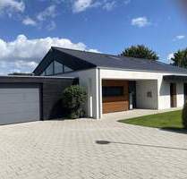 Exklusives Architektenhaus in Basthorst - Wohnen auf höchstem Niveau