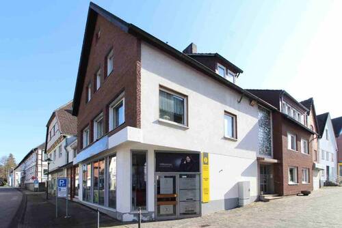 Außenaufnahme_2 - Wohn- und Geschäftshaus mit ca. 497 m² vermietbarer Fläche, Fernwärme und Entwicklungspotenzial