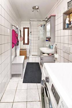 Duschbad mit Fenster - 