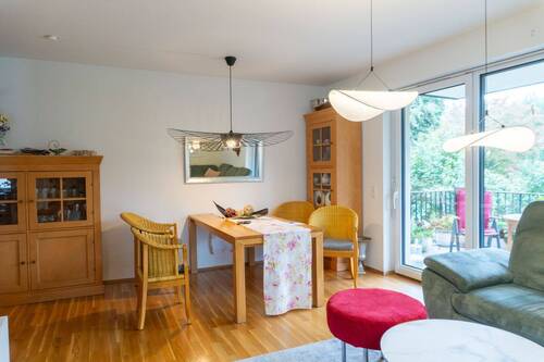 Wohnzimmer - Etagenwohnung mit 87,90 m&sup2; in Dresden zum Kaufen