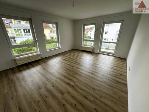 Wohnen - 2-Raum mit Balkon, Tiefgarage und Stellplatz!