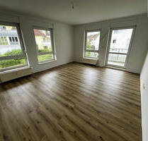 2-Raum mit Balkon, Tiefgarage und Stellplatz! - Glauchau