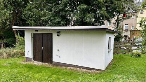 Kleines Werkstattgebäude hinter dem Haus - 