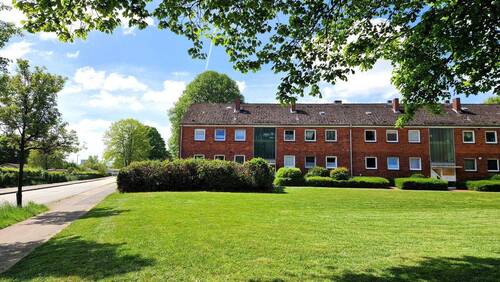 Hausfront - Wunderbarer Balkon auf der Sonnenseite