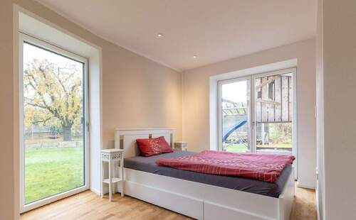 Schlafzim. Einlieger-Whg. - 