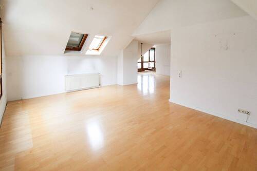Wohn-Esszimmer - 4 Zimmer Etagenwohnung zum Kaufen in Bietigheim-Bissingen