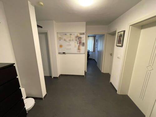 Flur - 3-Zimmer-Wohnung mit Balkon - 225.000,00 EUR Kaufpreis, ca.  61,00 m² Wohnfläche