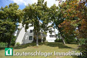 Grüner Wohnpark - Zentrumsnahe Lage im Grünen! Modernisierte 4-Zimmer-Wohnung mit Sonnenbalkon in Neumarkt
