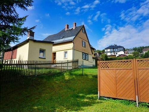 Rückseite - 5 Zimmer Einfamilienhaus in Klingenthal