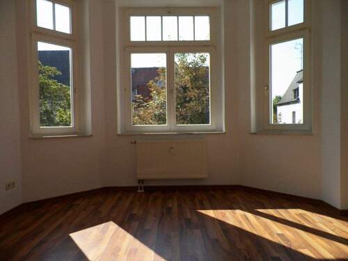 Wohnzimmer - 2 Zimmer Etagenwohnung zur Miete in Zwickau