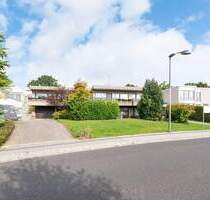 PHI AACHEN - Charmantes Wohndomizil mit Apartment und Garage in idyllischer Lage von Aachen!