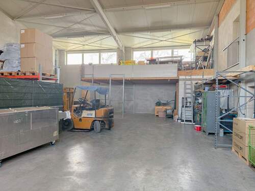 Lagerhalle - 