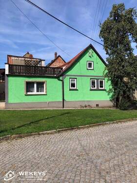 Hausansicht - 4 Zimmer Einfamilienhaus zum Kaufen in Sprötau