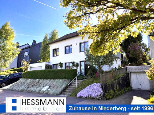 Ansicht - Sehr gepflegtes, freistehendes 1-Familien- oder Generationenhaus in ruhiger Höhenlage von Langenberg