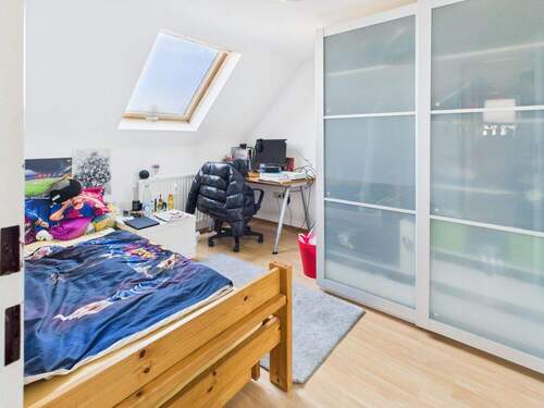 Freundliches Kinderzimmer - 