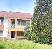 Beste Lage! Mögeldorf Farnstraße 8: 2-Familienhaus mit Doppel-Garage und großem Garten - Nürnberg