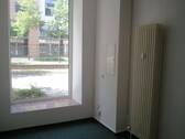 Raum 2 im EG mit Fenster - 