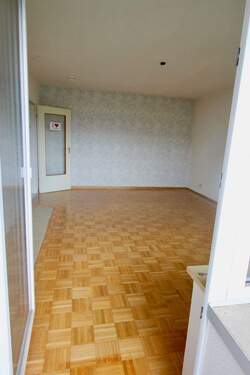 Blick in das Wohnzimmer - 2 Zimmer Einfamilienhaus in Hamburg