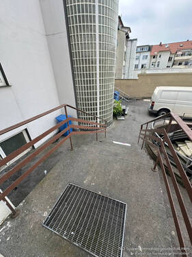 Hofbereich - Büro mit 250,00 m&sup2; in Pforzheim zur Miete