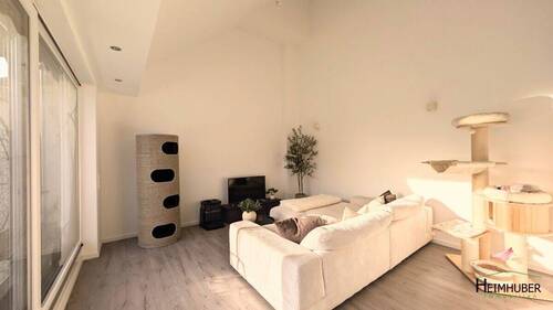 Wohnbereich - 2 Zimmer Etagenwohnung zur Miete in München