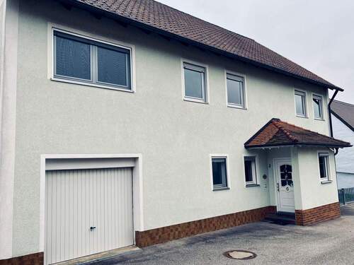 Bild 1 - Freihstehendes Haus mit Garten, Balkon & Ausbaupotenzial