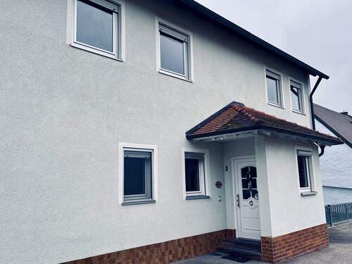 Bild 3 - 7 Zimmer Einfamilienhaus in Bechhofen